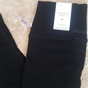 Victoria's Secret Seamless 7/8 Legging